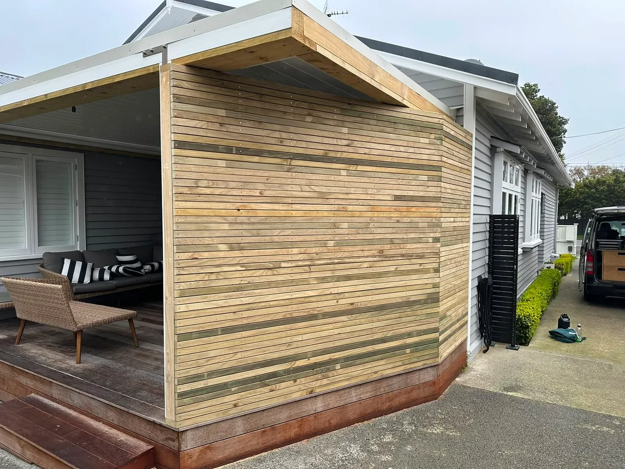 Horizontal timber slat screen wall at a Wellington home
